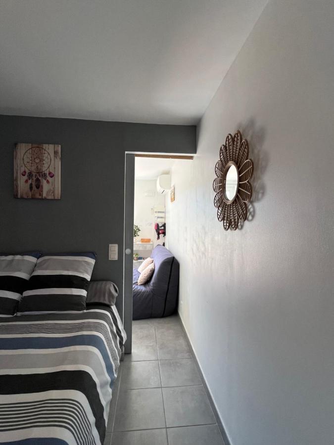 Apartamento Appt calme ensoleillé fonctionnel Saintes-Maries-de-la-Mer Exterior foto