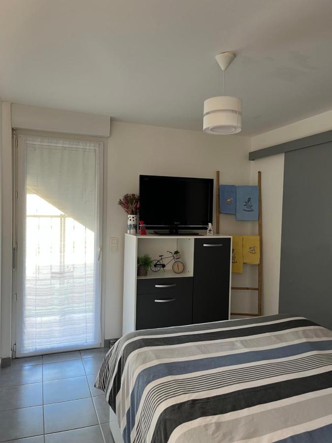 Apartamento Appt calme ensoleillé fonctionnel Saintes-Maries-de-la-Mer Exterior foto